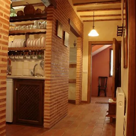 Alojamientos Messia De Leiva Guest house
